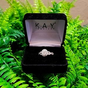 1.5qt  Diamond ring 14k white gold size 9